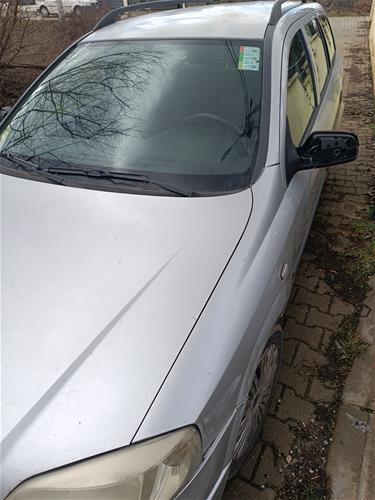 She's ose ndrroj veture Opel Astra