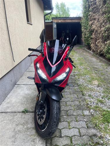 Honda CBR650R