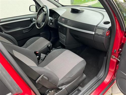 Shes veturen Opel Meriva A