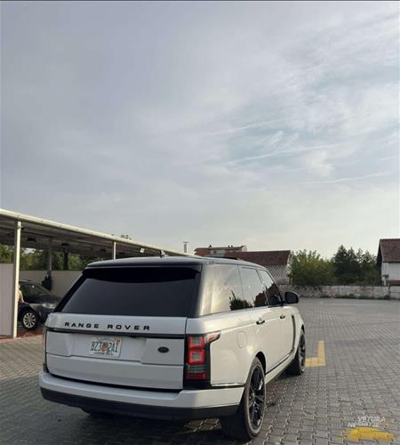 SHES RANGE ROVER