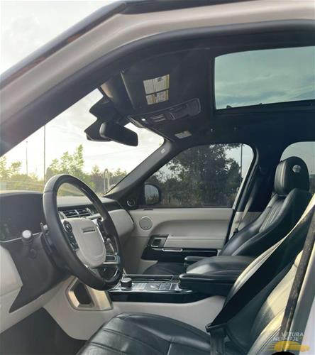 SHES RANGE ROVER