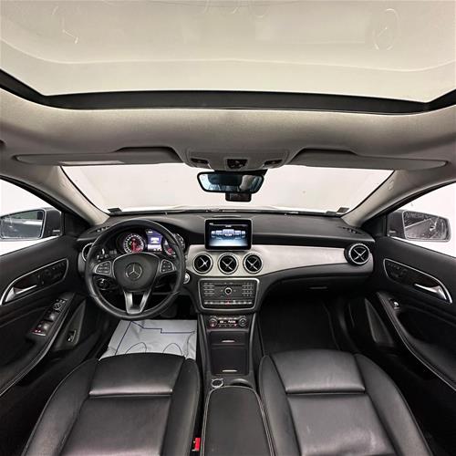 SHITET Mercedes GLA 200d 4 MATIC