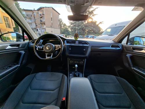 Shitet vetura vw