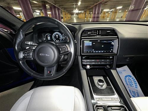 Jaguar F-pace S Edition 3.0 D300 2016