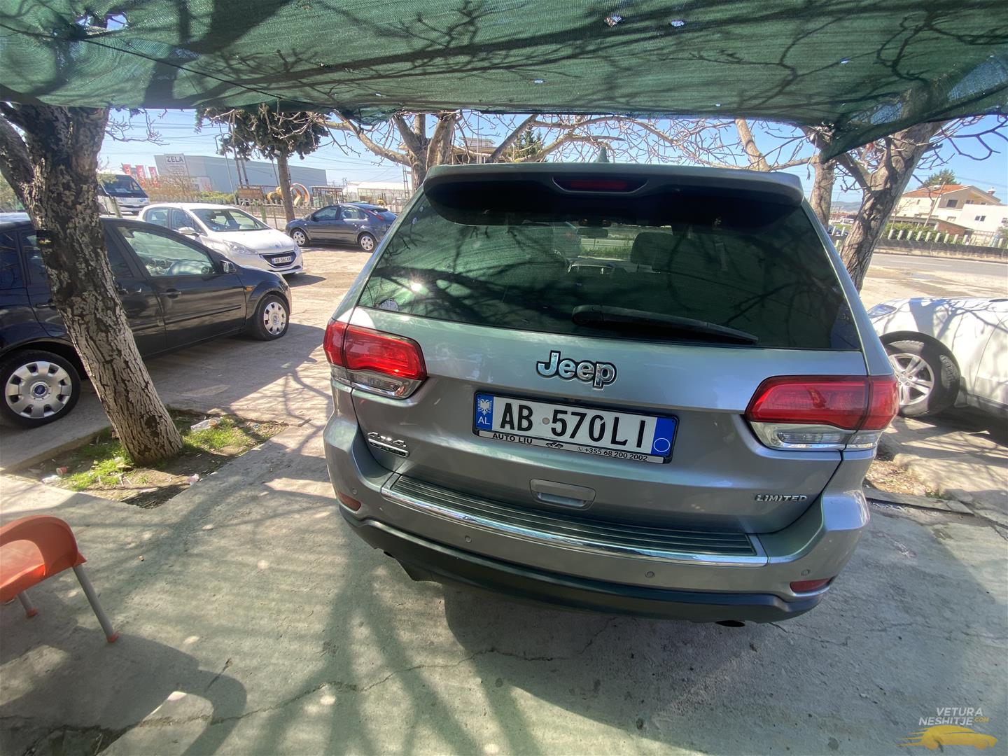 Vetura ne shitje Jeep Cherokee