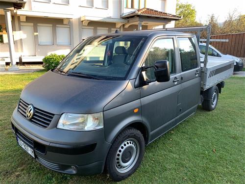 Shes volkswagen at5 transporter
