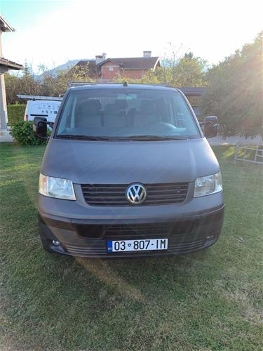 Shes volkswagen at5 transporter