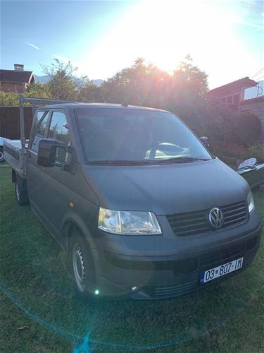Shes volkswagen at5 transporter