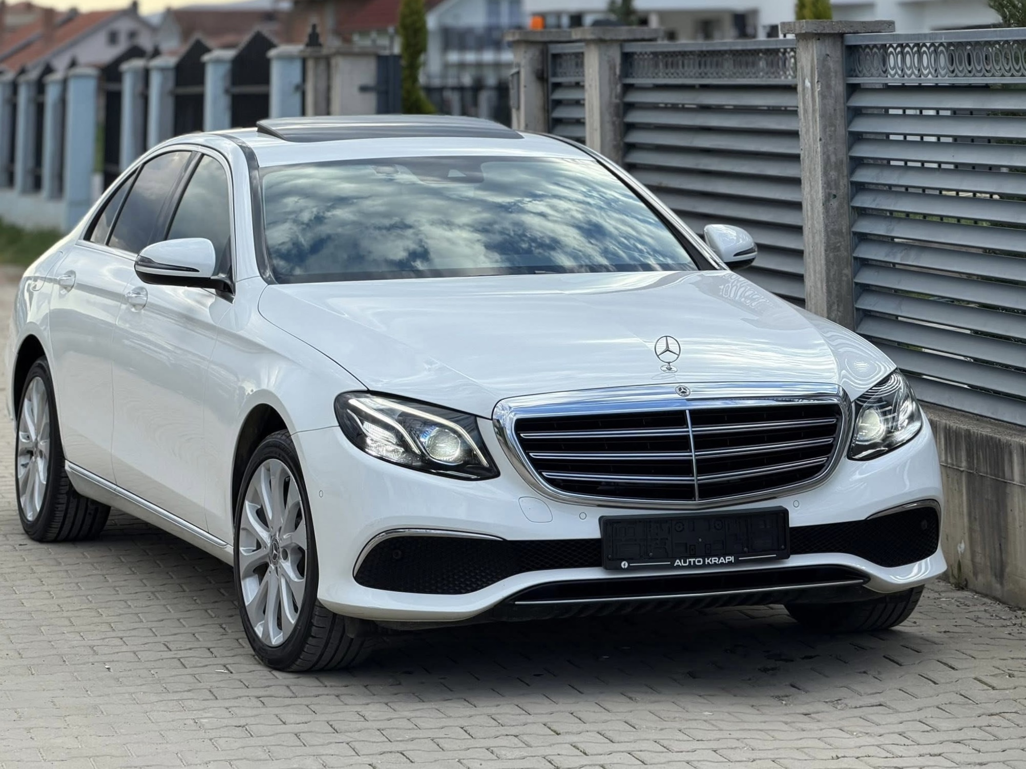MERCEDES E220 CDI 4 MATIK VITI 2018 KEY LESS AUTOMATIK AMBIENT LIGHT PONORAM