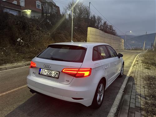 Audi A3 Sportback 2.0 TDI S tronic|125,000 km|Europë|RKS