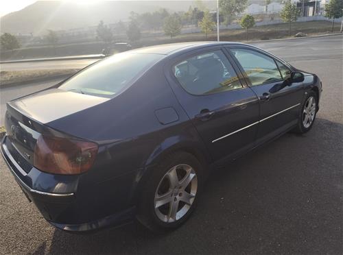 Shes veturën Peugeot 407