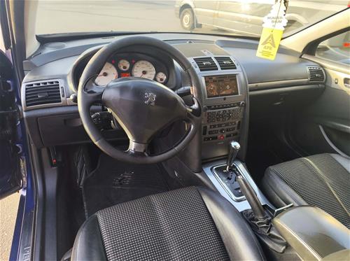 Shes veturën Peugeot 407