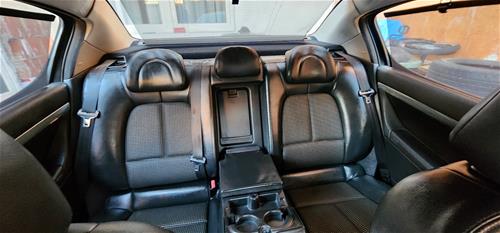 Shes veturën Peugeot 407