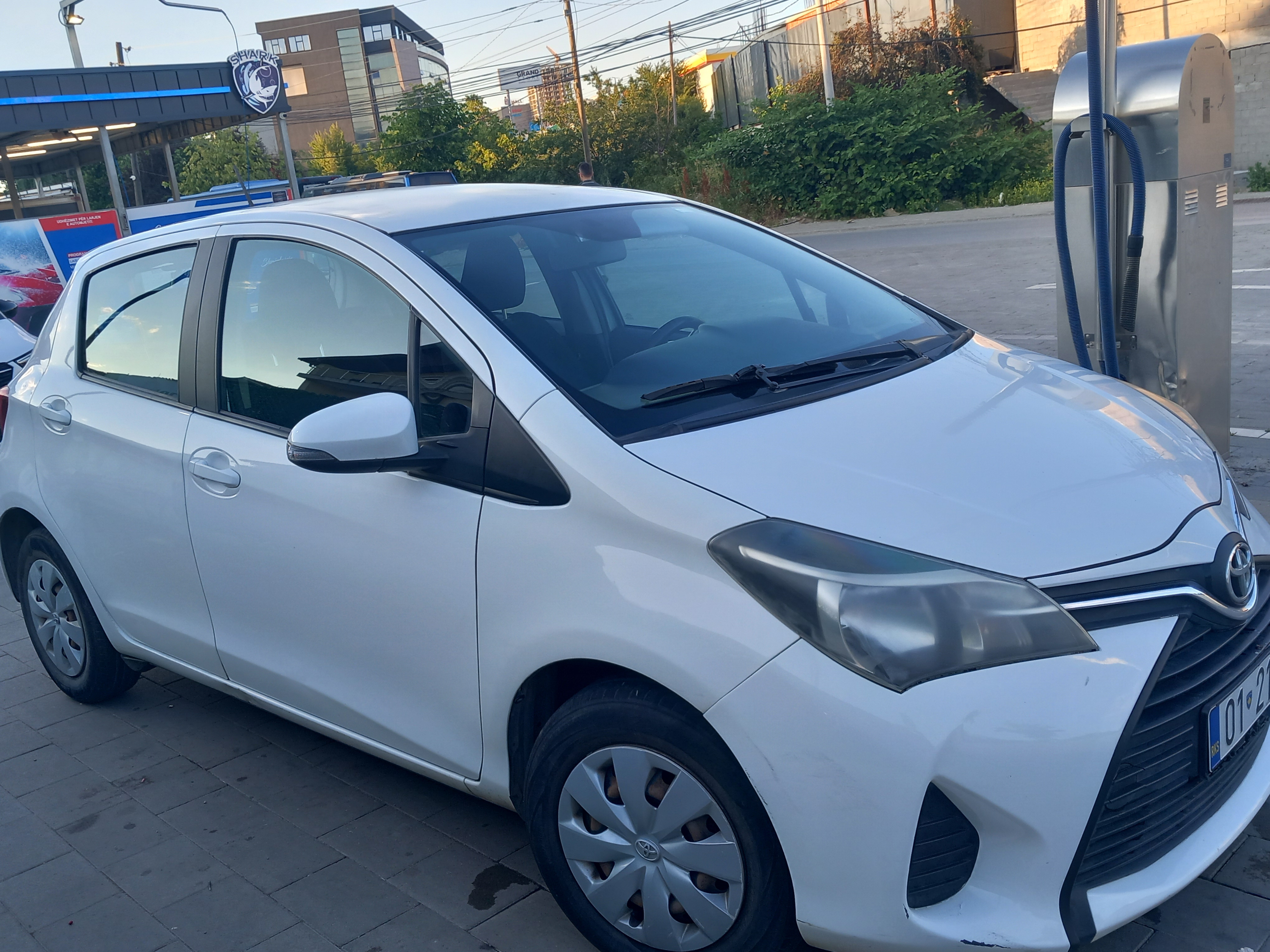 Shitet Toyota Yaris 1.0 Benzinë, viti 2016