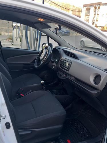 Shitet Toyota Yaris 1.0 Benzinë, viti 2016
