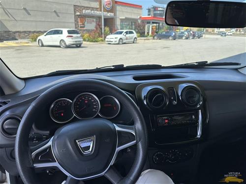 Shes veturen Dacia Sandero 2017