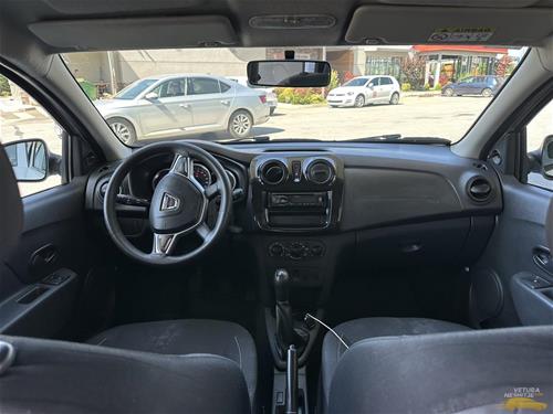 Shes veturen Dacia Sandero 2017