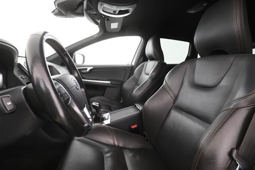 Volvo XC60 D4 - Familjare, e Sigurt dhe e Mirëmbajtur