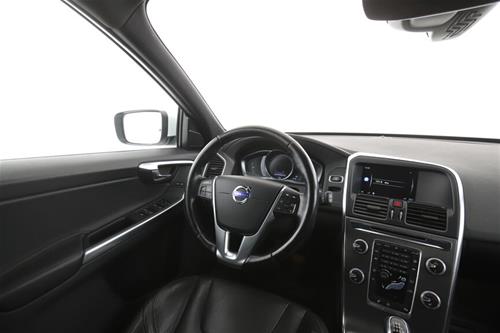 Volvo XC60 D4 - Familjare, e Sigurt dhe e Mirëmbajtur