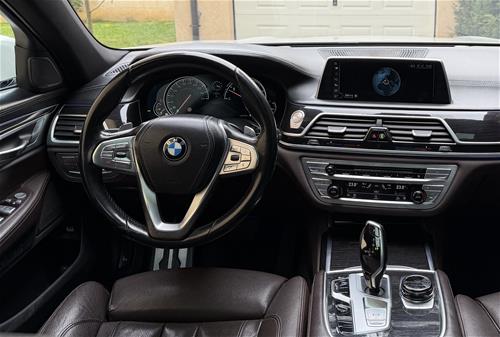 BMW  730  LONG  // M-PAKET  X-DRIVE