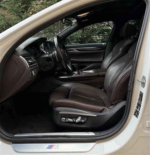 BMW  730  LONG  // M-PAKET  X-DRIVE