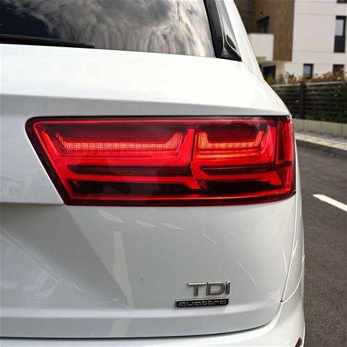 shes veturen audi Q7