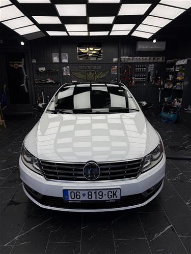 VW Passat CC 2.0 TDI DSG (2015)