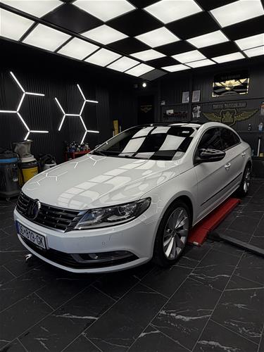 VW Passat CC 2.0 TDI DSG (2015)
