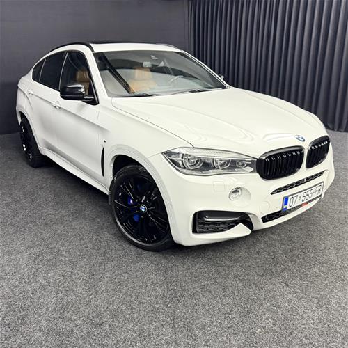 BMW X6 /// M50d SPORT X-DRIVE - DOUBLE PANORAM CARBON EDITION - DIGITAL COCKPIT - 360* CAMERA