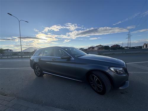 Mercedes Benz C220 4Matic