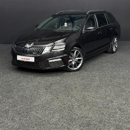 SKODA OCTAVIA VRS 2.0TDI 4x4 - DIGITAL COCKPIT LIGHT AMBIENT - INTELIGENT LIGHT’S SYSTEM