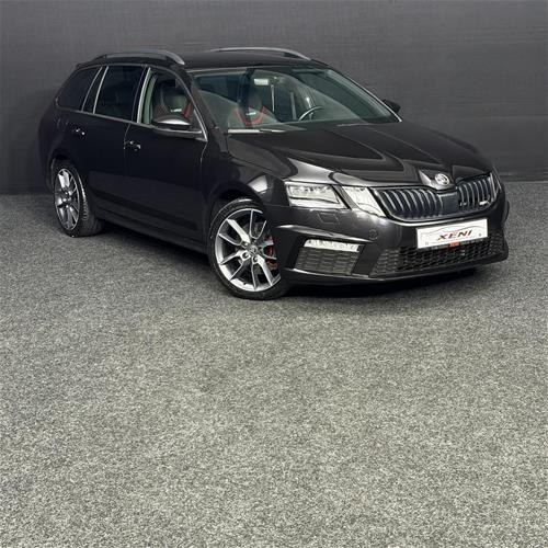 SKODA OCTAVIA VRS 2.0TDI 4x4 - DIGITAL COCKPIT LIGHT AMBIENT - INTELIGENT LIGHT’S SYSTEM