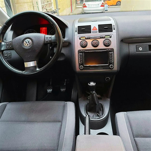 🚗 Shitet Volkswagen Touran