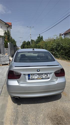 Shitet: BMW E90 318d (Viti 2006)