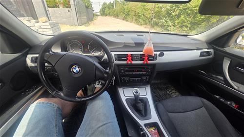 Shitet: BMW E90 318d (Viti 2006)