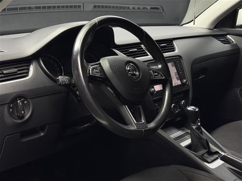 SKODA OCTAVIA 1.6TDI - BLUEMOTION - HIGHLINE