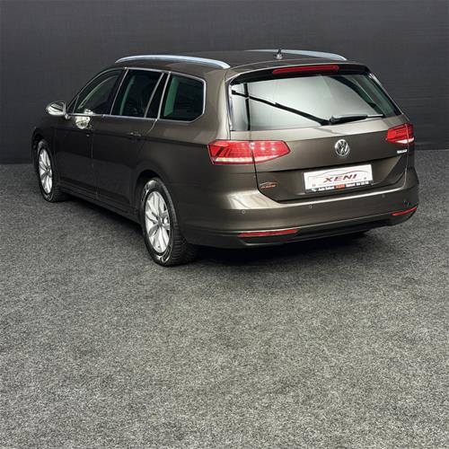 VW PASSAT B8 2.0TDI DSG - HIGHLINE BLUEMOTION
