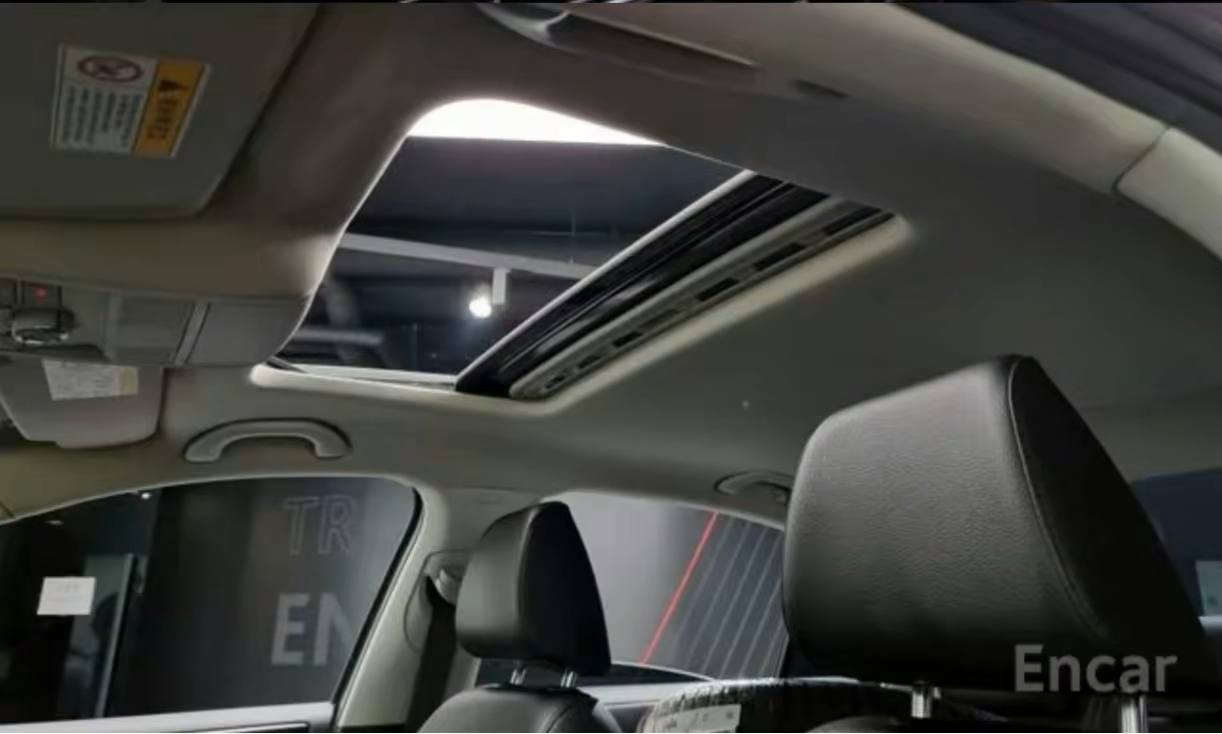 SHES VETUREN VW JETTA