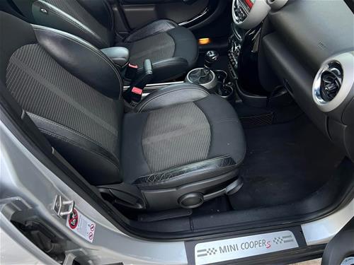 Mini Coper S 1.6b automatil 2012