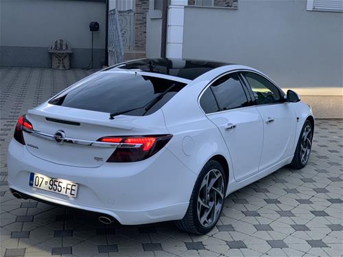 Opel Insignia OPC Line