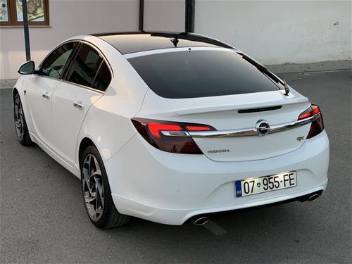 Opel Insignia OPC Line