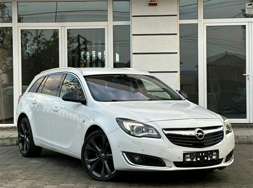 OPEL INSIGNIA 2.0CDTI AUTOMATIK 4X4 RKS 2015