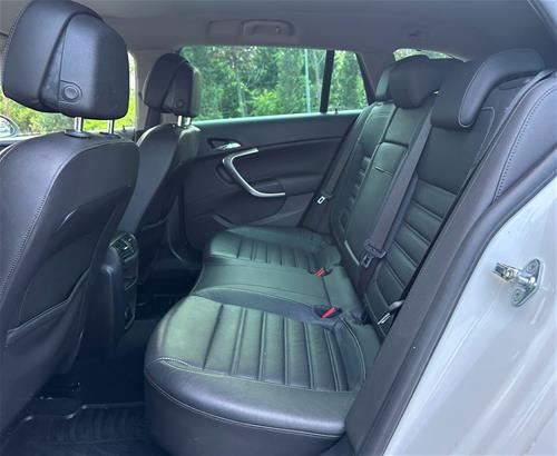 OPEL INSIGNIA 2.0CDTI AUTOMATIK 4X4 RKS 2015