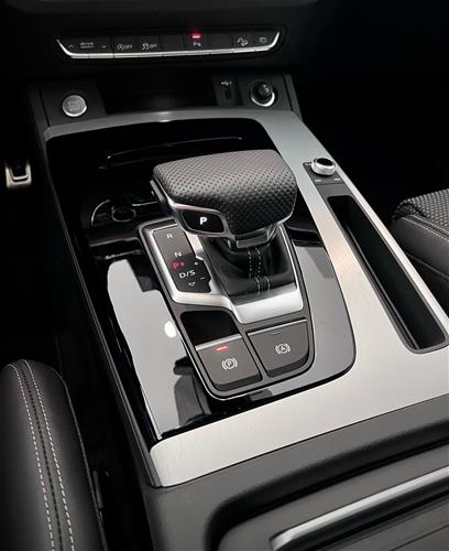 Audi Q5 S-line 40 tdi Quattro S-tronic