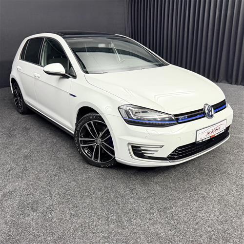 VW GOLF VII GTE 1.4TSI - HYBRID - DOUBLE PANORAM *CARBON EDITION* - LIGHT’S AMBIENT NEW MODEL