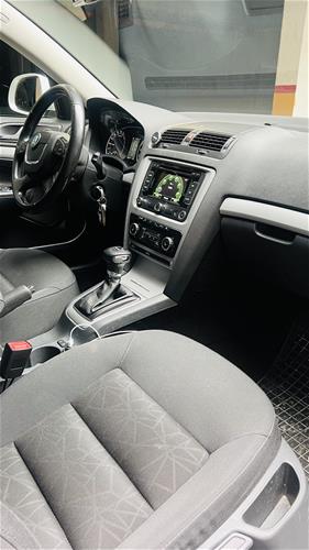 Skoda octavia 2.0 TDI DSG 2012