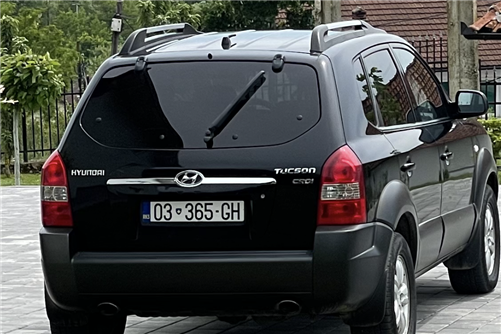 Shitet Hyundai Tucson, viti 2009, në gjendje shumë të mirë teknike dhe estetike.