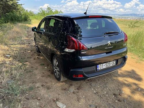 Shitet peugeot 3008
