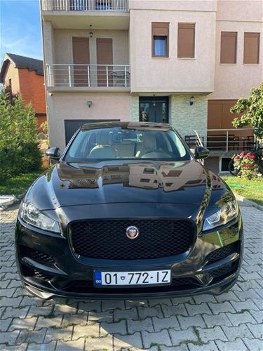 Shes veturen  Jaguar F-Pace