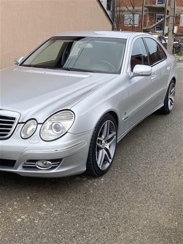 MercedesBenz E Class 3.0D Avantgarde